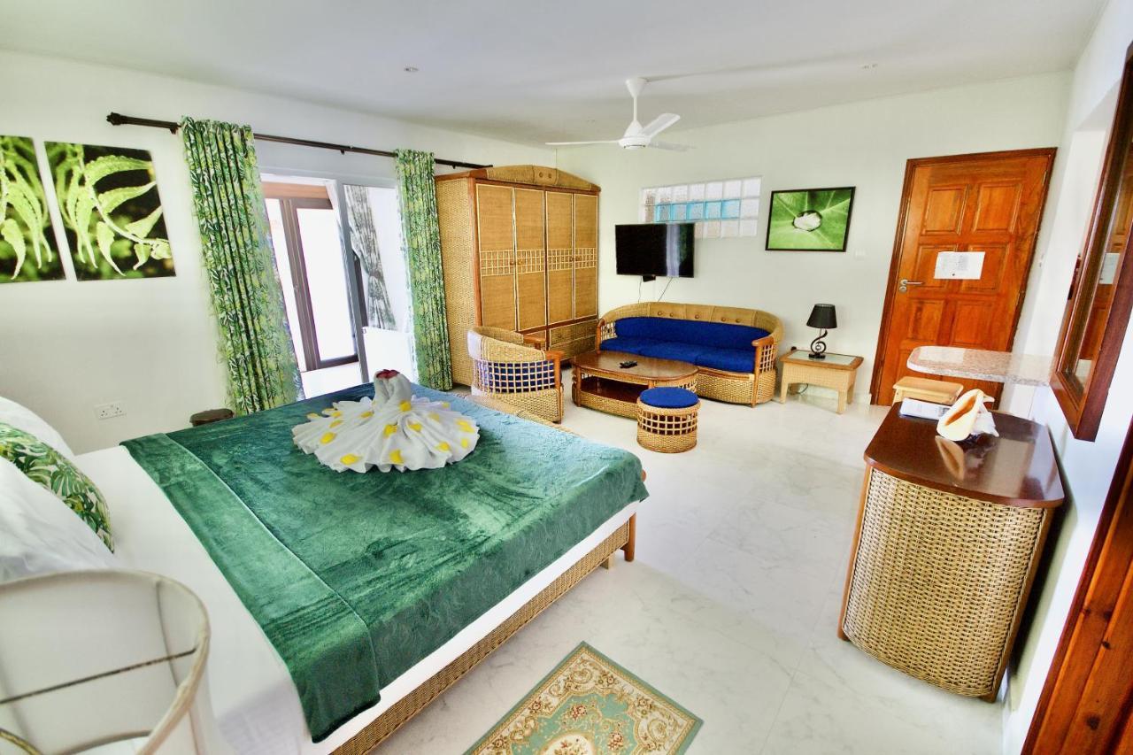 Sea Splash Self Catering And La Petite Maison Grand Anse  Exteriör bild